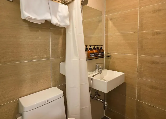 Stay42 Ddm Near Ddp - Airport Bus 2min Hostal *