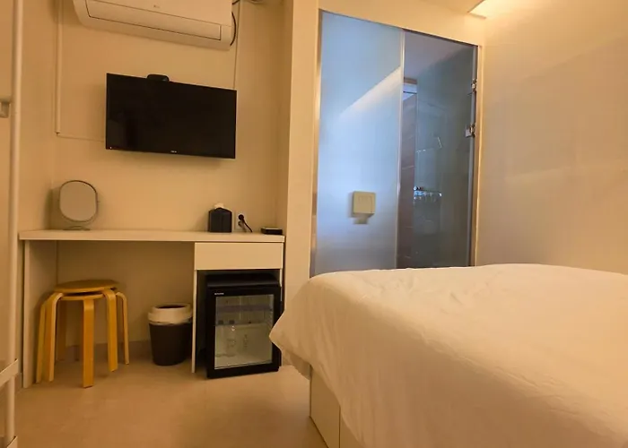 Stay42 Ddm Near Ddp - Airport Bus 2min Hostel