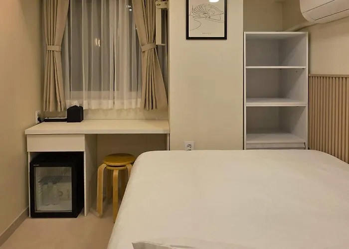 Stay42 Ddm Near Ddp - Airport Bus 2min Hostel