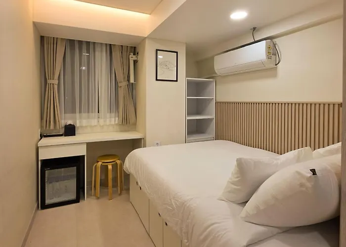 Stay42 Ddm Near Ddp - Airport Bus 2min Hostel